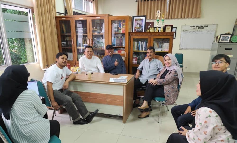 Ketika Jurnalisme Bertemu Kemanusiaan: Kisah Thoudy Badai yang Menggetarkan